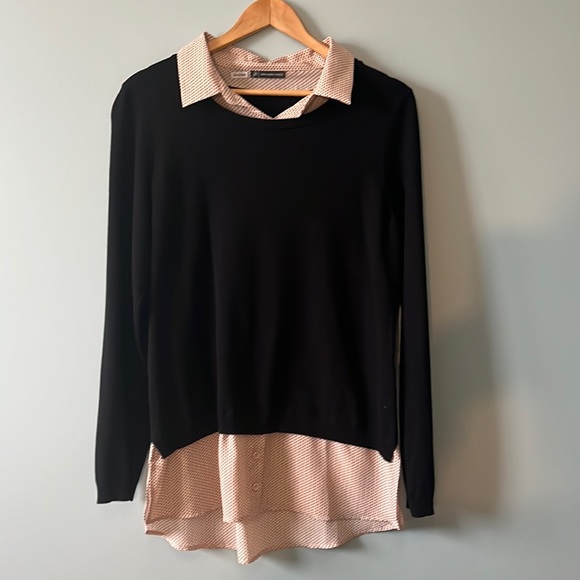 Sweaters - Arianna Papell sweater with blouse collar and hem.